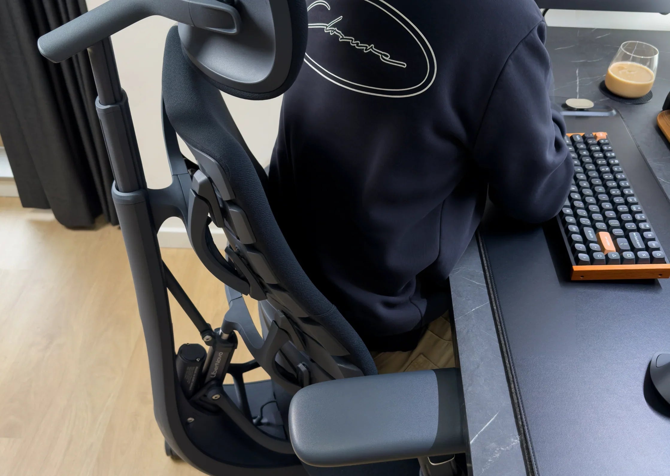 Supporto dinamico o fisso: come scegliere una sedia ergonomica da ufficio